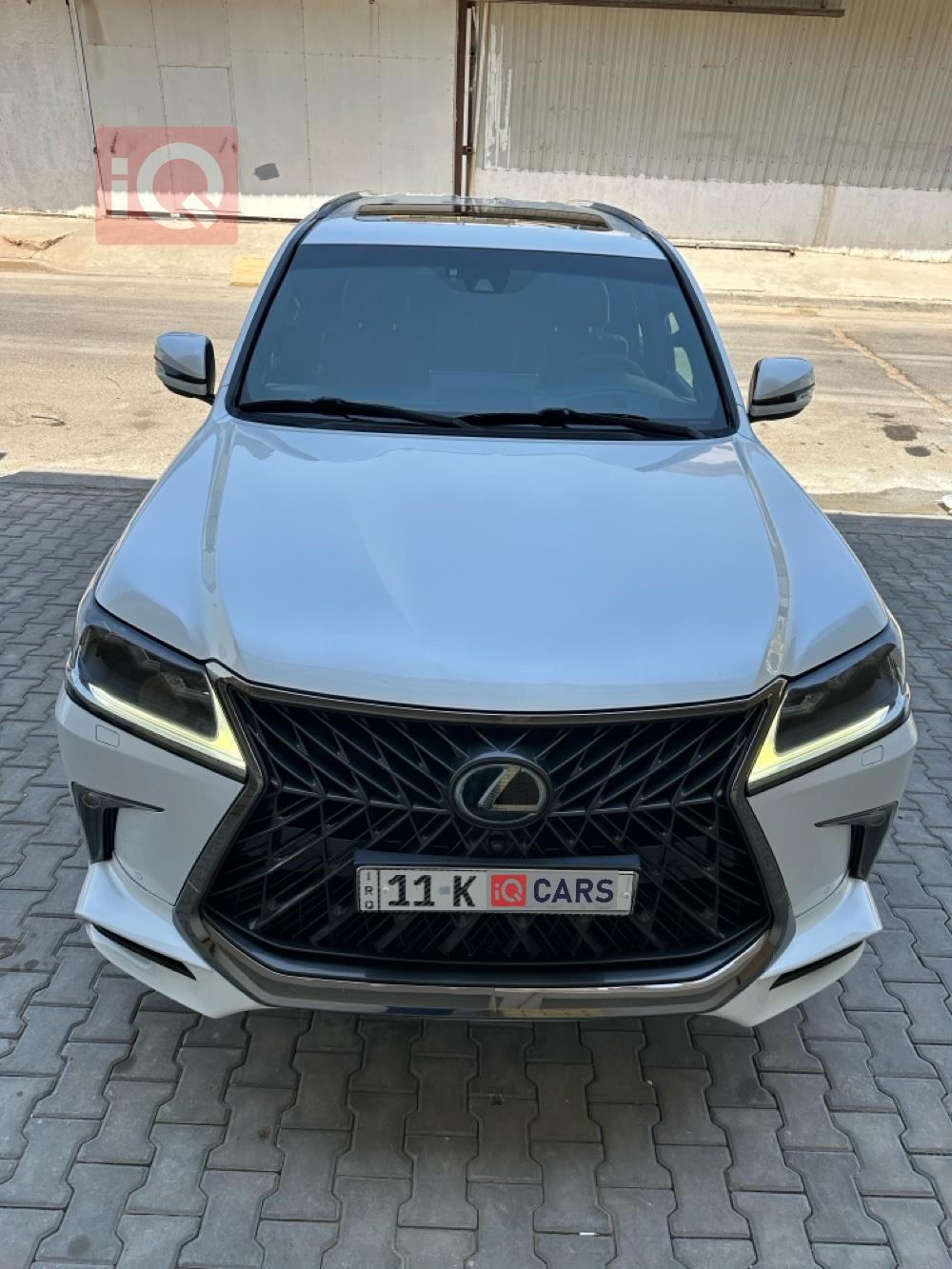 لكزس LX